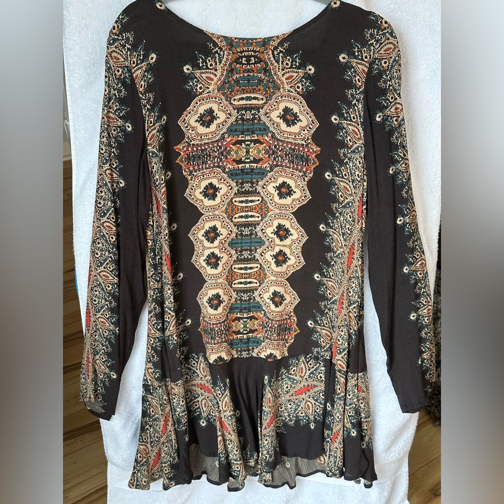 Free People Boho Long Sleeve Tunic/Dress with Cut out back.
